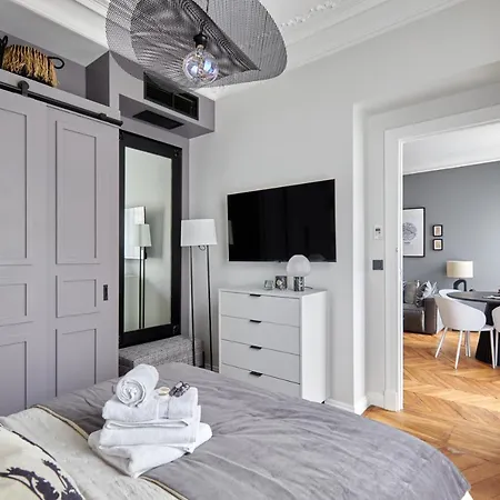 Residense Notre Dame De By Prestige * Paris